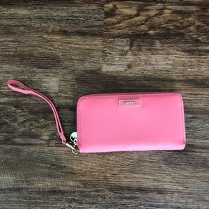 Wallet wristlet